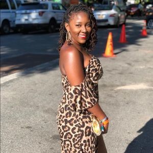 Meet your Posher, Aisha